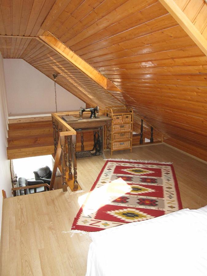 Zrinyi Haz Apartment Szantod Room photo