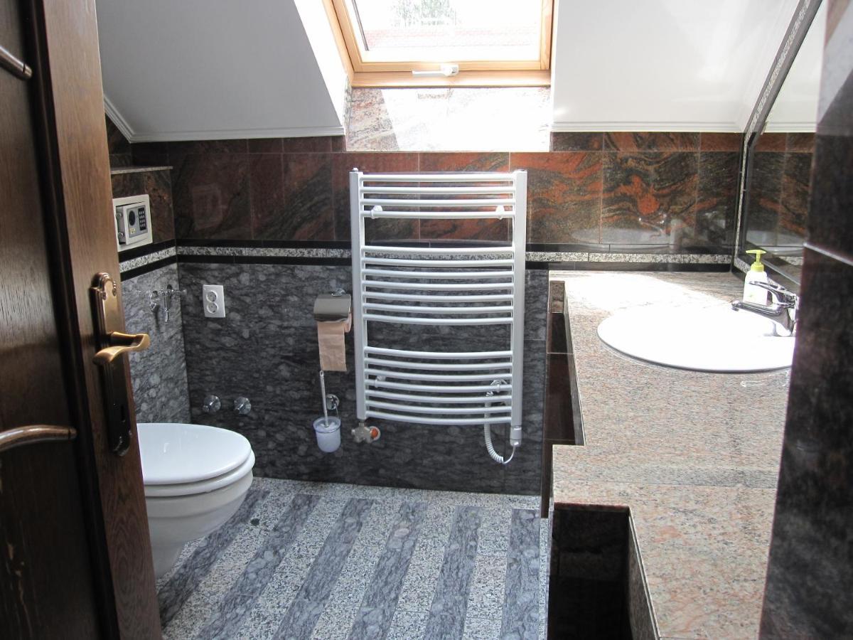 Zrinyi Haz Apartment Szantod Room photo