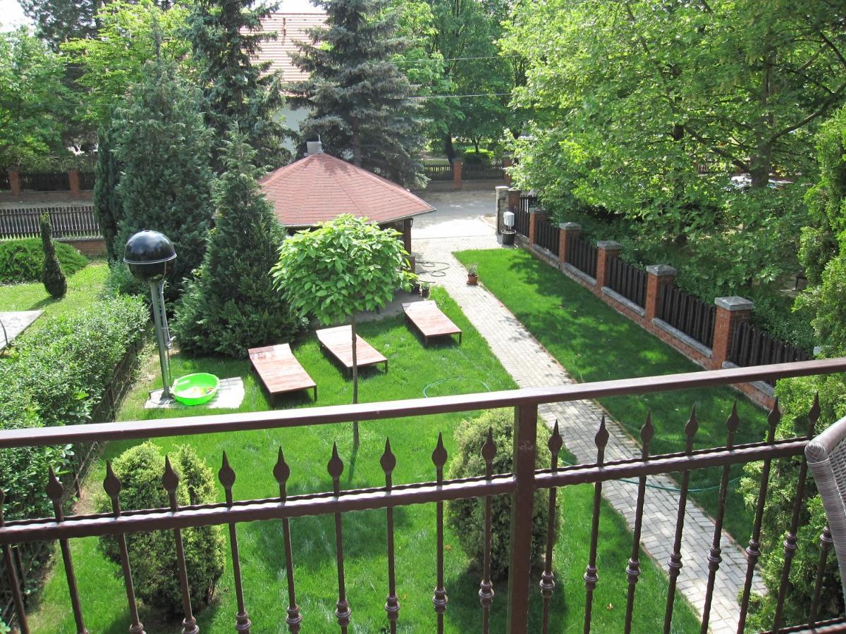 Zrinyi Haz Apartment Szantod Room photo